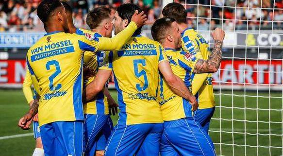 Roma đấu Với Salernitana